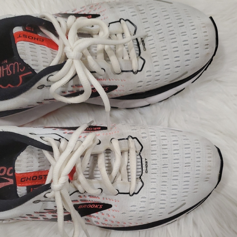 Brooks Ghost 13 White and Red Womens Running Sneakers - Picture 15 of 16